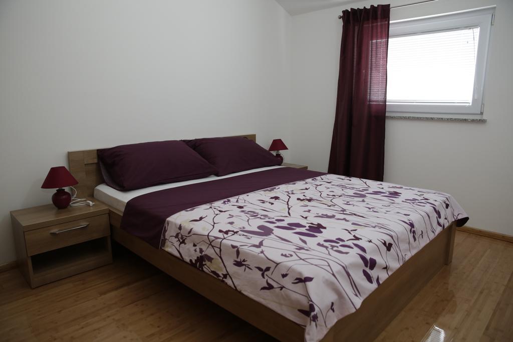 Apartments Resman Βόντιτσε Δωμάτιο φωτογραφία