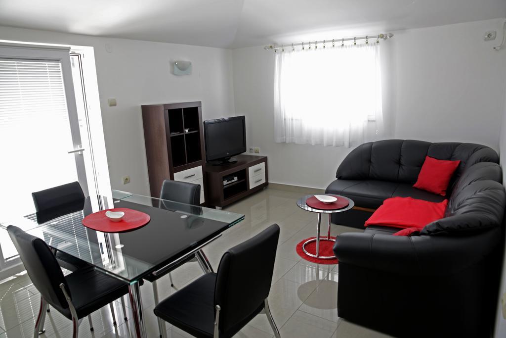 Apartments Resman Βόντιτσε Δωμάτιο φωτογραφία