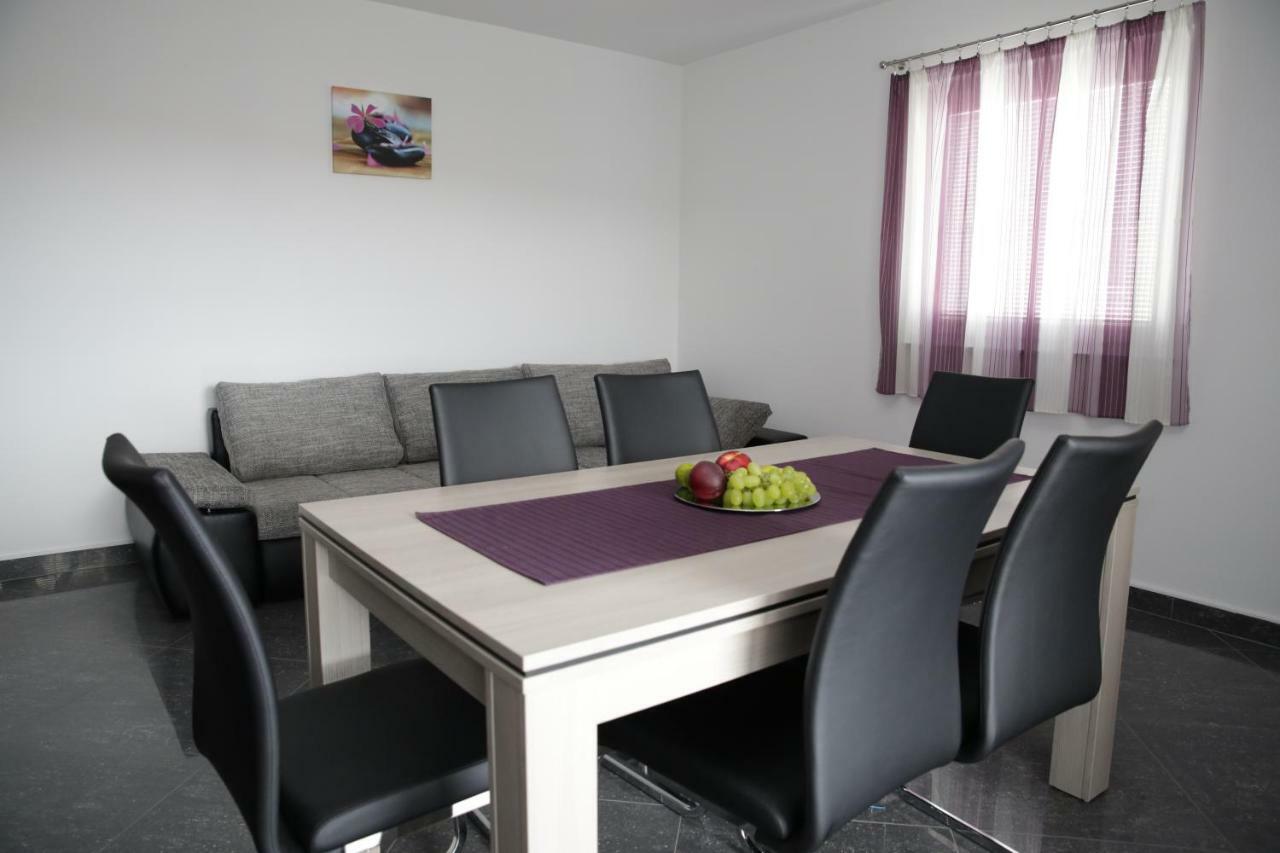 Apartments Resman Βόντιτσε Δωμάτιο φωτογραφία